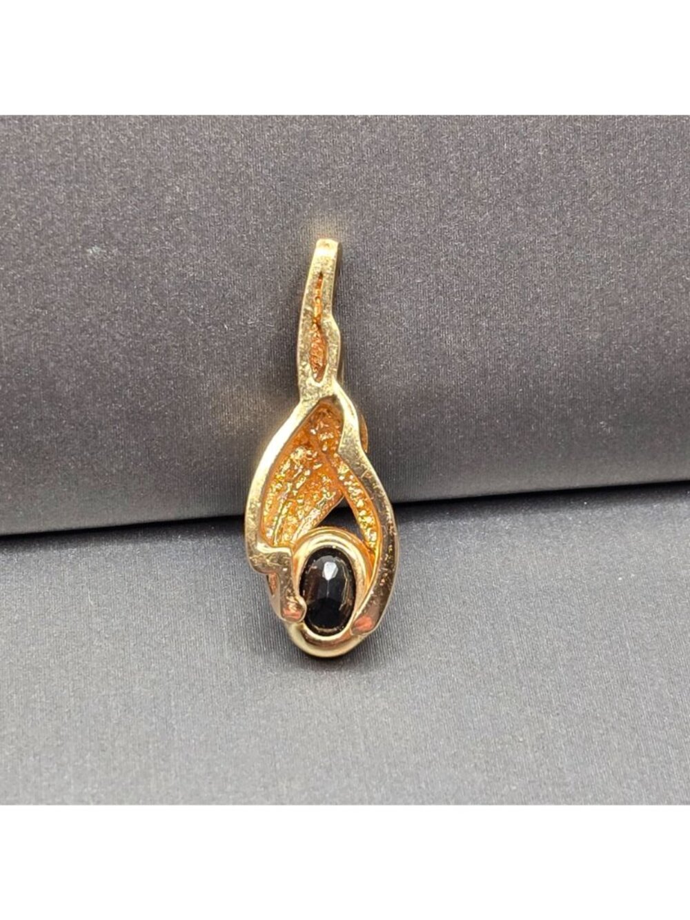 14k Yellow Gold Natural Blue Sapphire Pendant 1" Bezel Set Oval Gemstone 3.12g - Picture 6 of 16